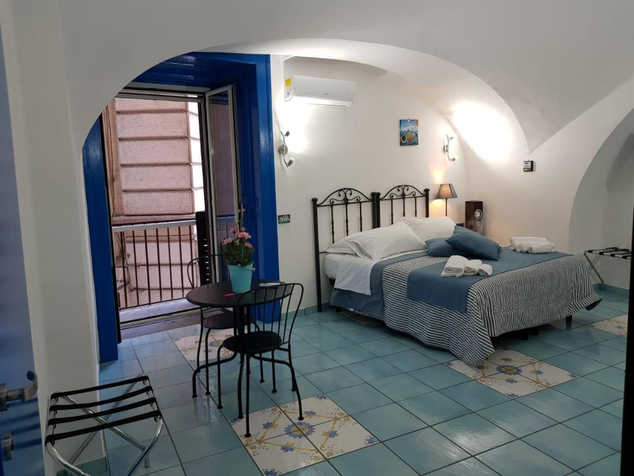 Apartment Lungomare Caracciolo Mon Naples