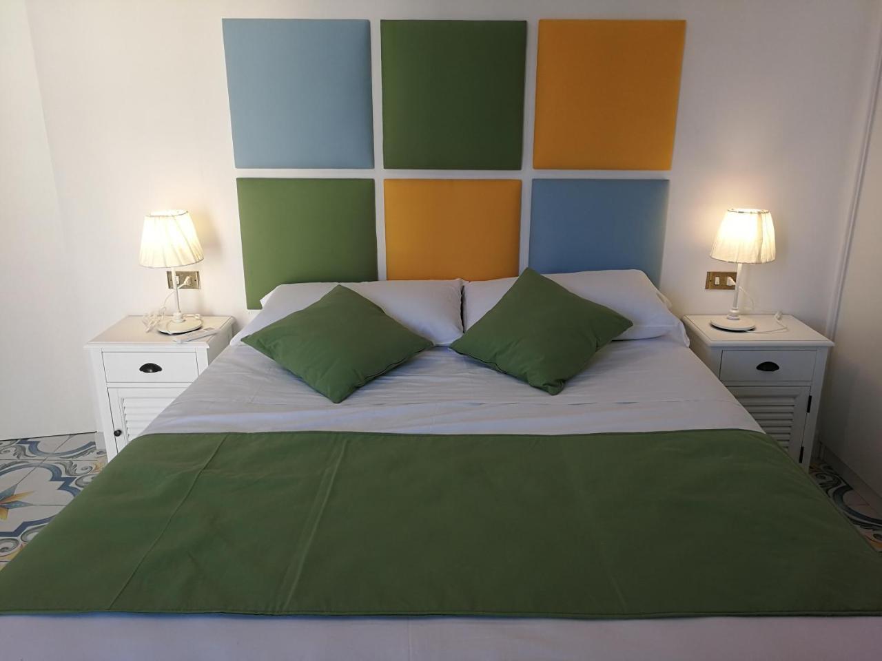 Bed & Breakfast Suitenapolisantalucia Naples