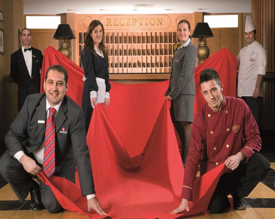 Ramada By Wyndham Hotel Naples