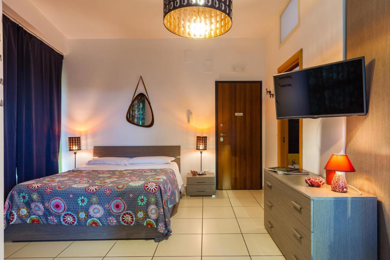 Marina Resart Rooms & Suite