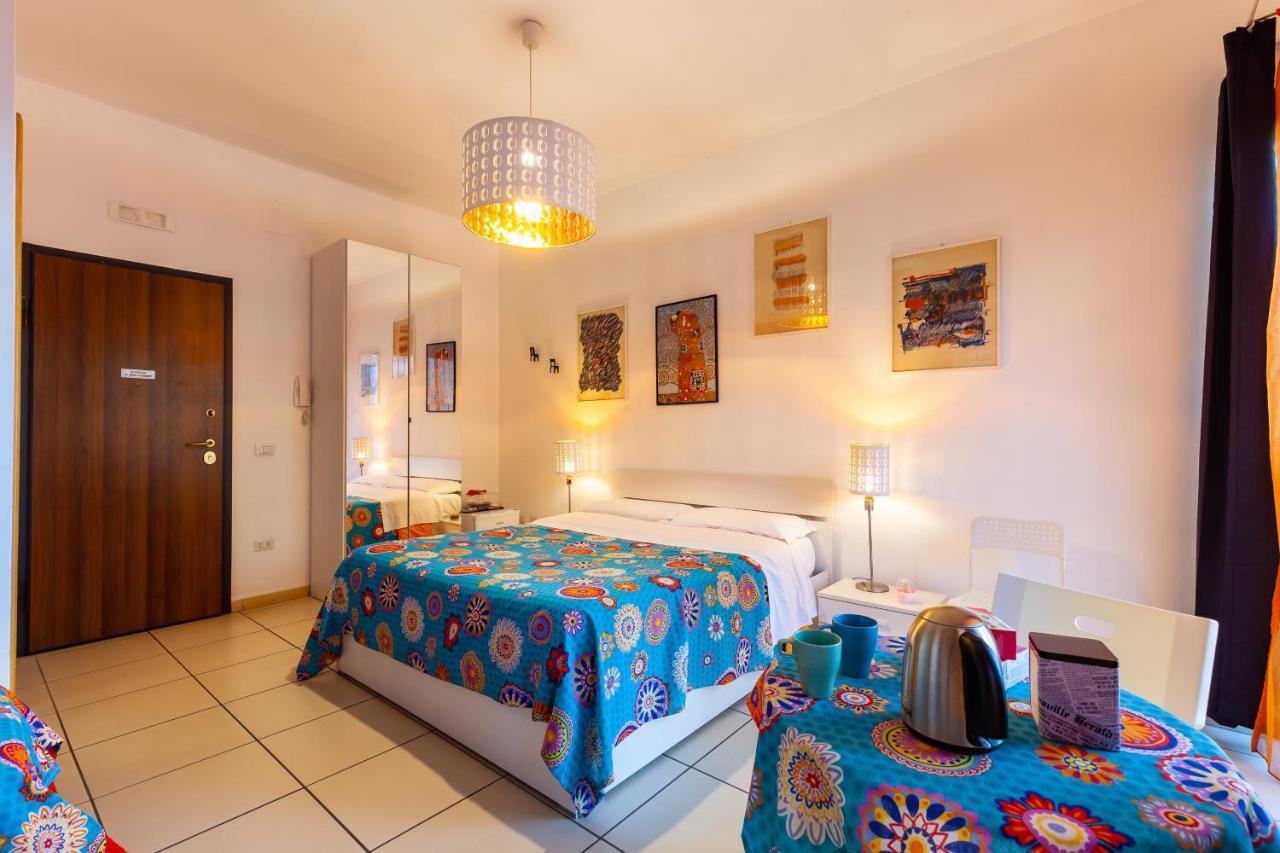 Marina Resart Rooms & Suite Bed & Breakfast Naples