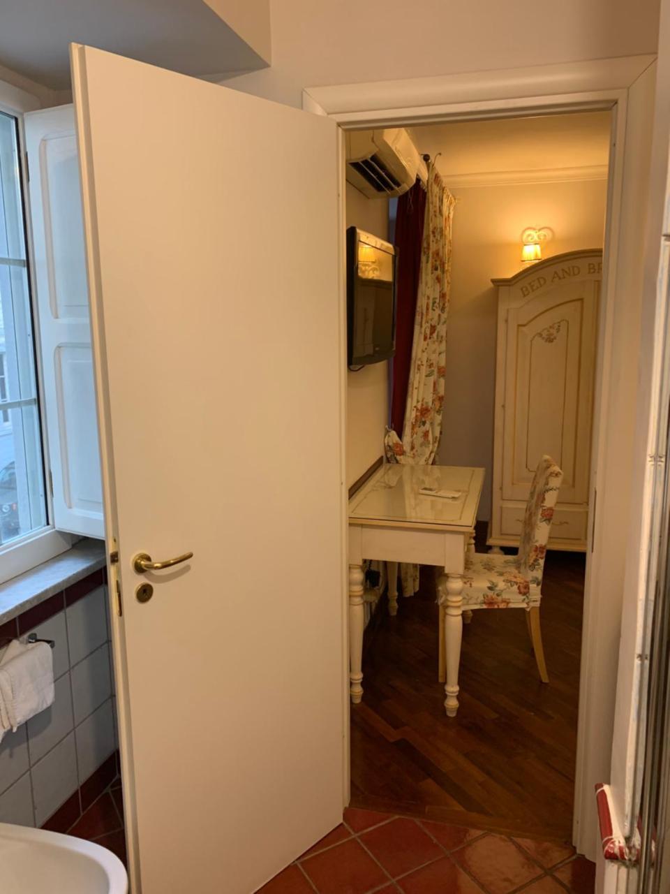 Ausonia Guest house