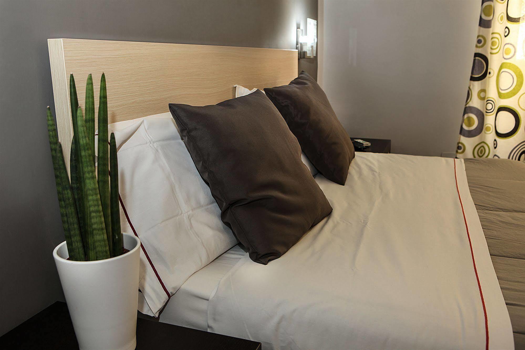 H Boutique 3* Naples