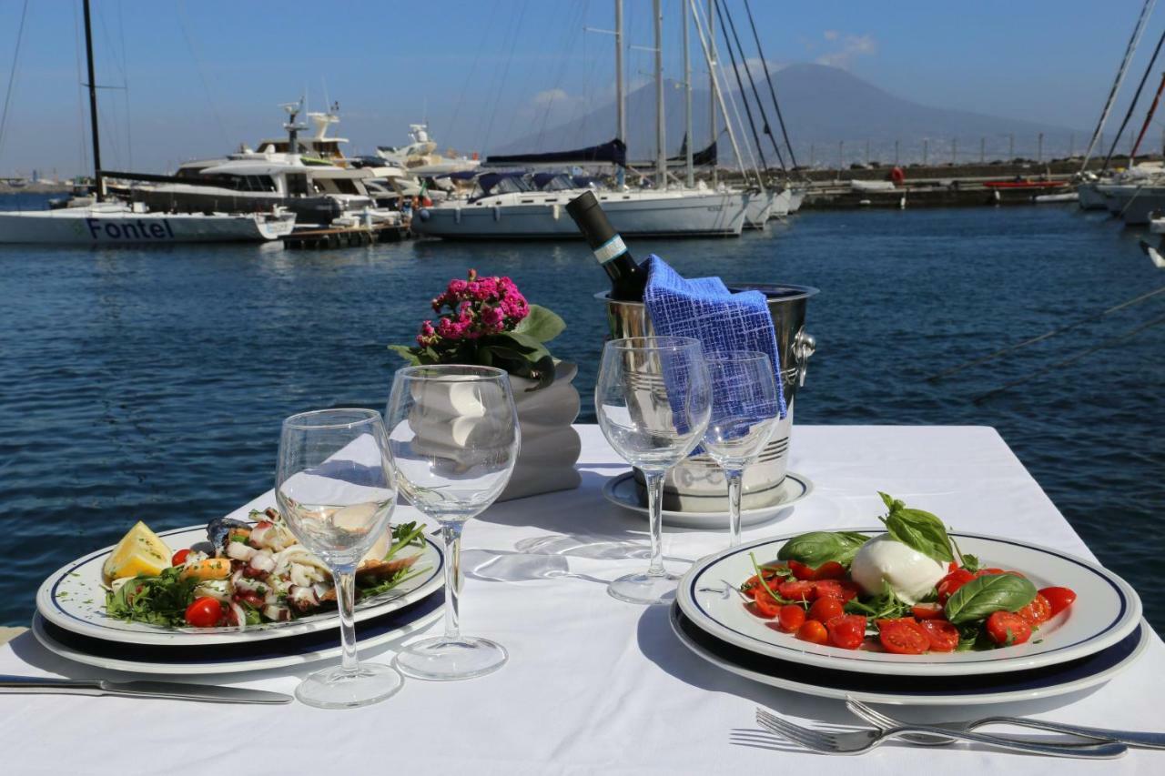Transatlantico 2* Naples