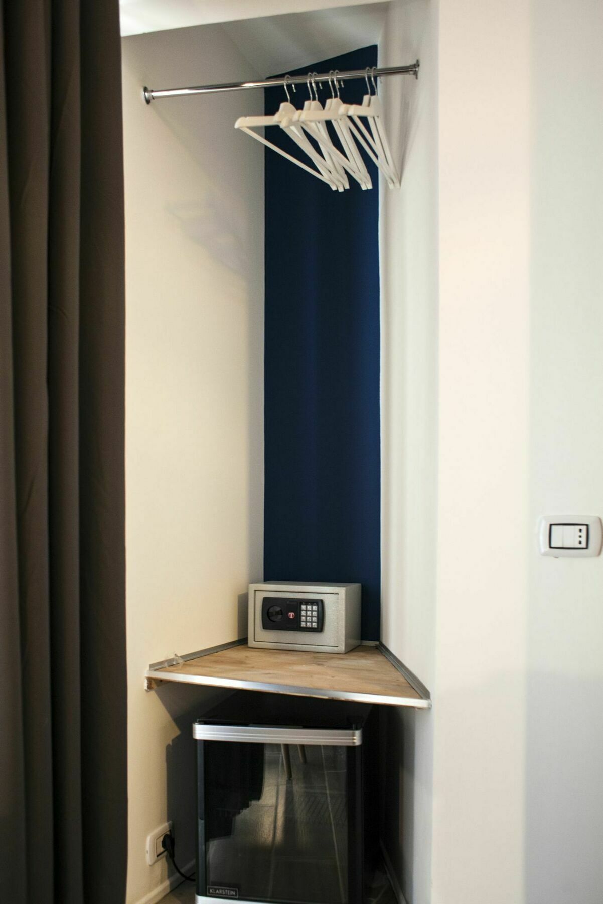 Comfort Zone 3* Naples
