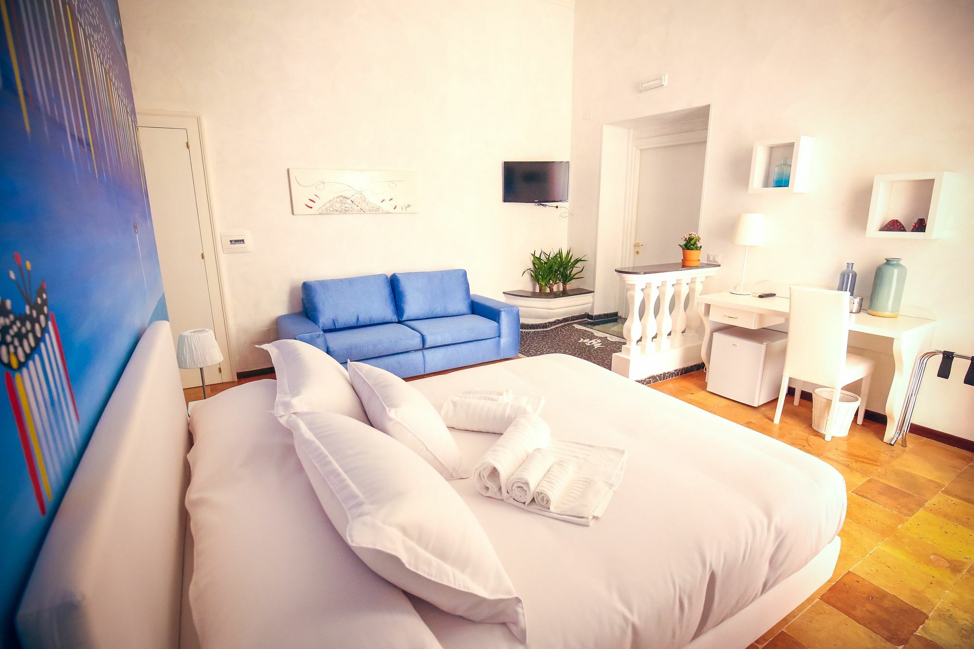 Napolimia Boutique Hotel 4*