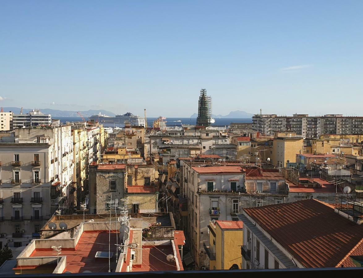 Departure Rooms&hostels 2* Naples