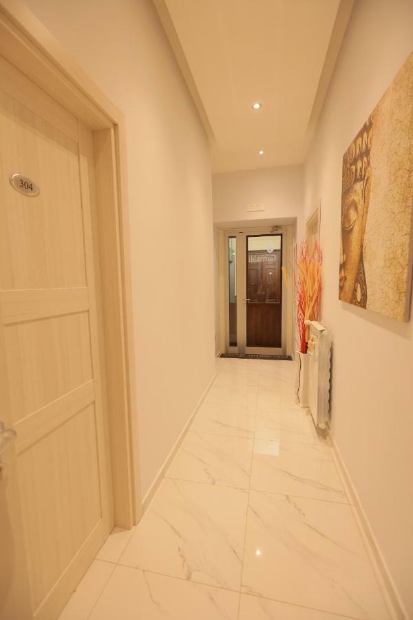 Hotel Garibaldi Naples