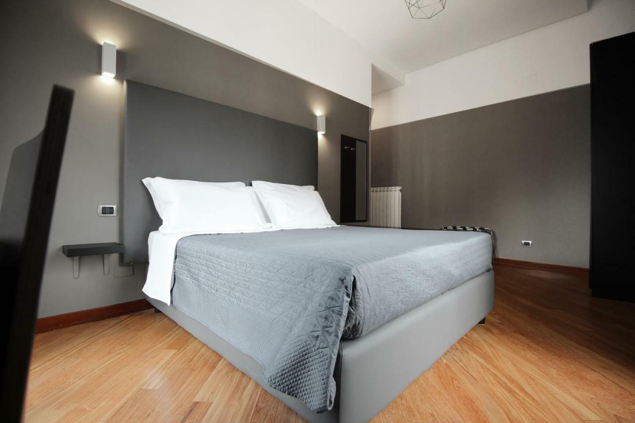 Piazza Carita Guest house 4*