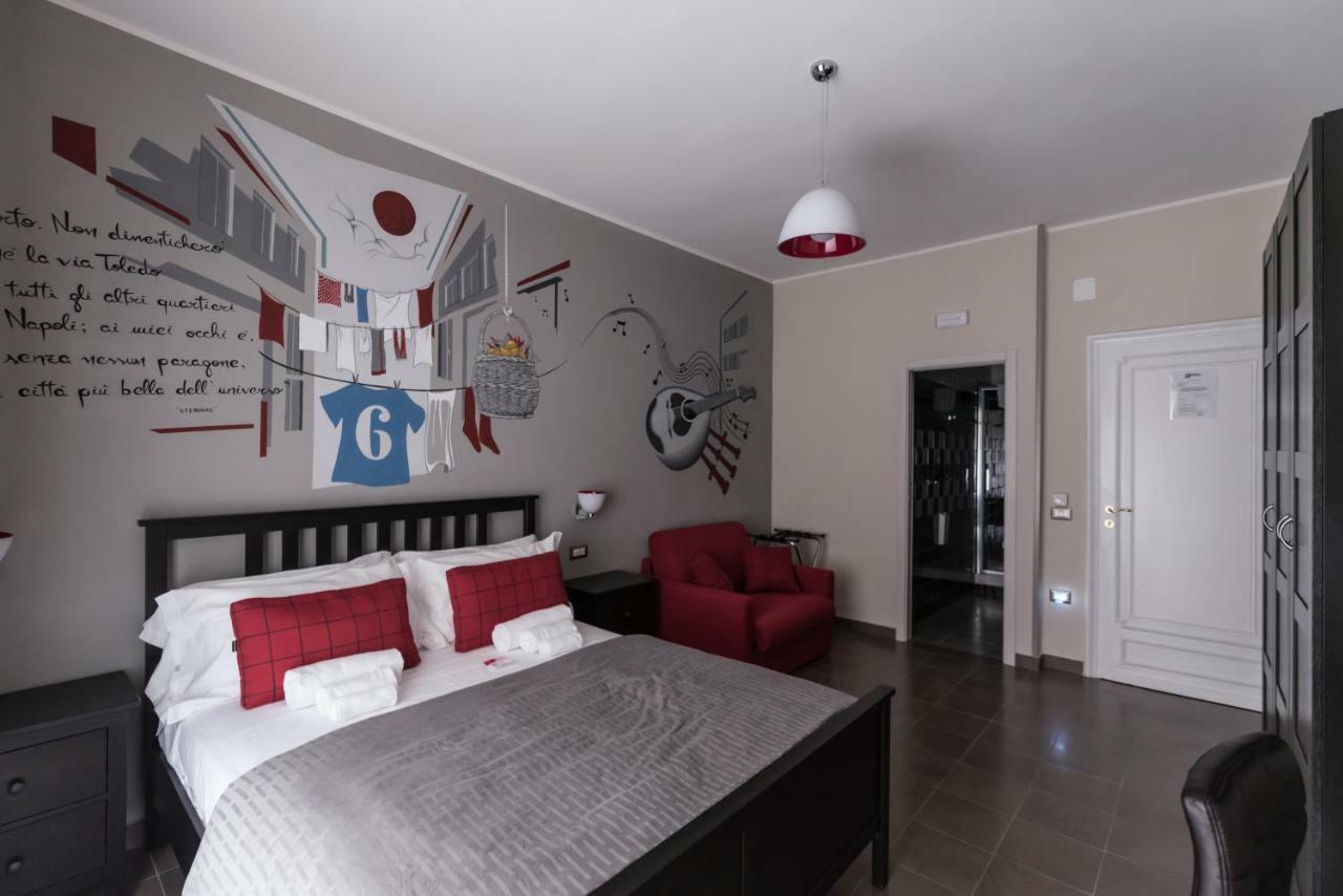 Bed & Breakfast Via Toledo 156 Naples