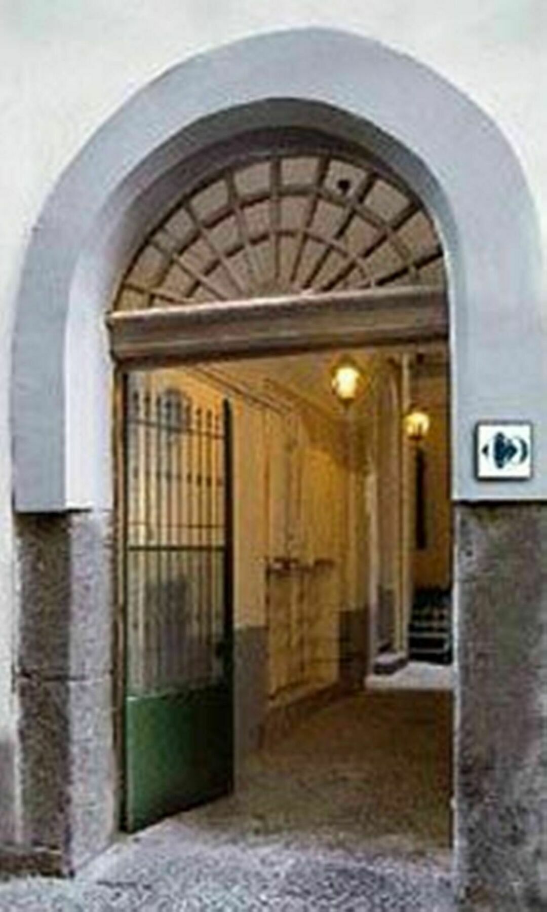 Cosi Chiaia * Naples