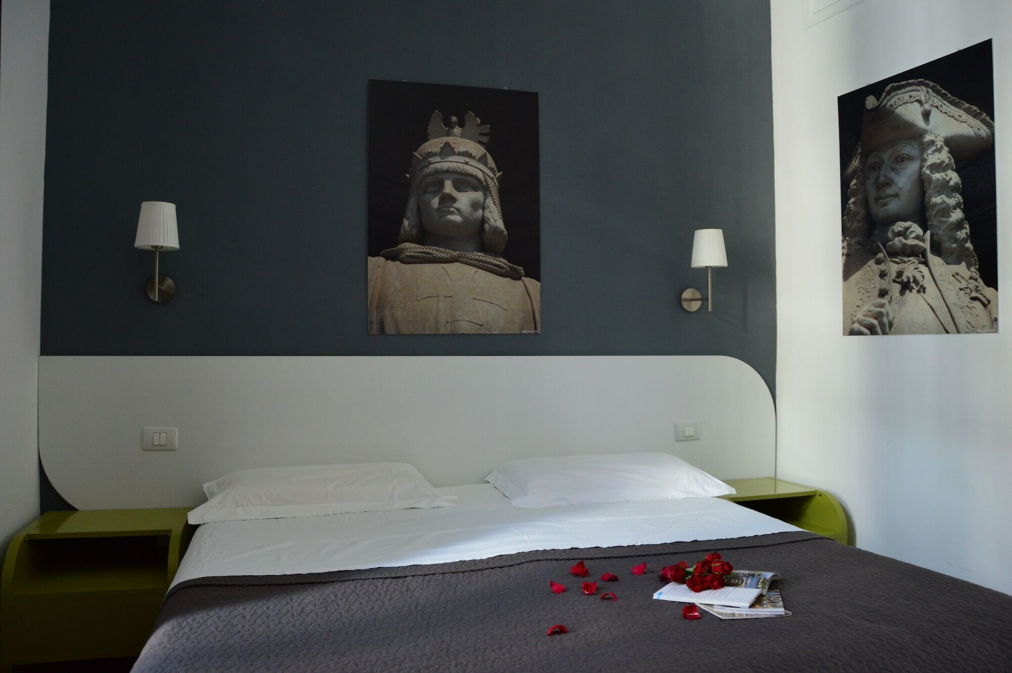 Carafa 2* Naples