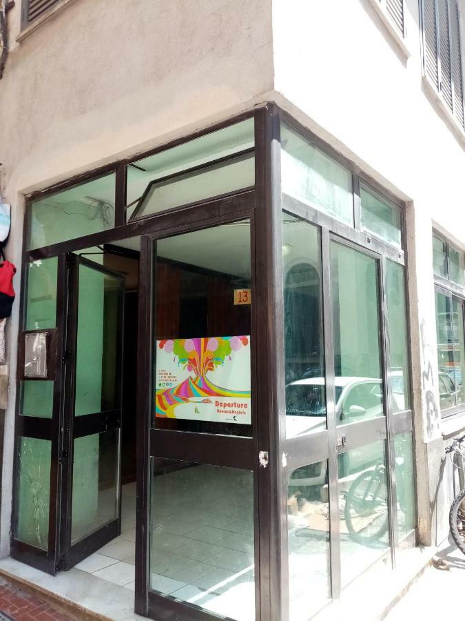 Departure Rooms&hostels Bed & Breakfast 2*