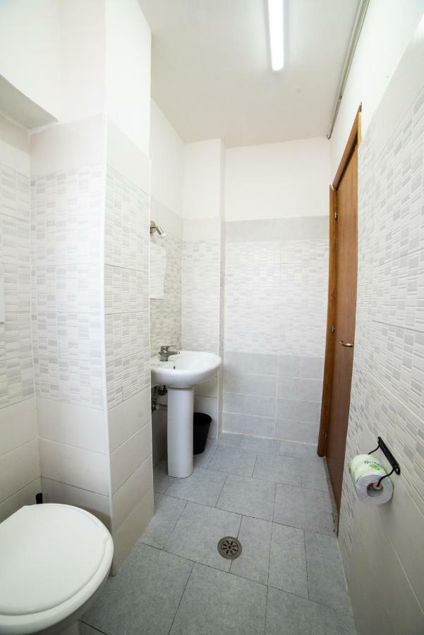 Departure Rooms&hostels 2* Naples