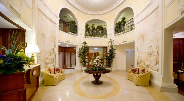 Palazzo Alabardieri 4* Naples