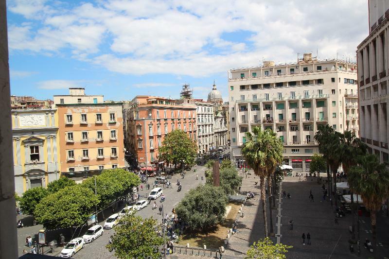 Guest house Piazza Carita Naples