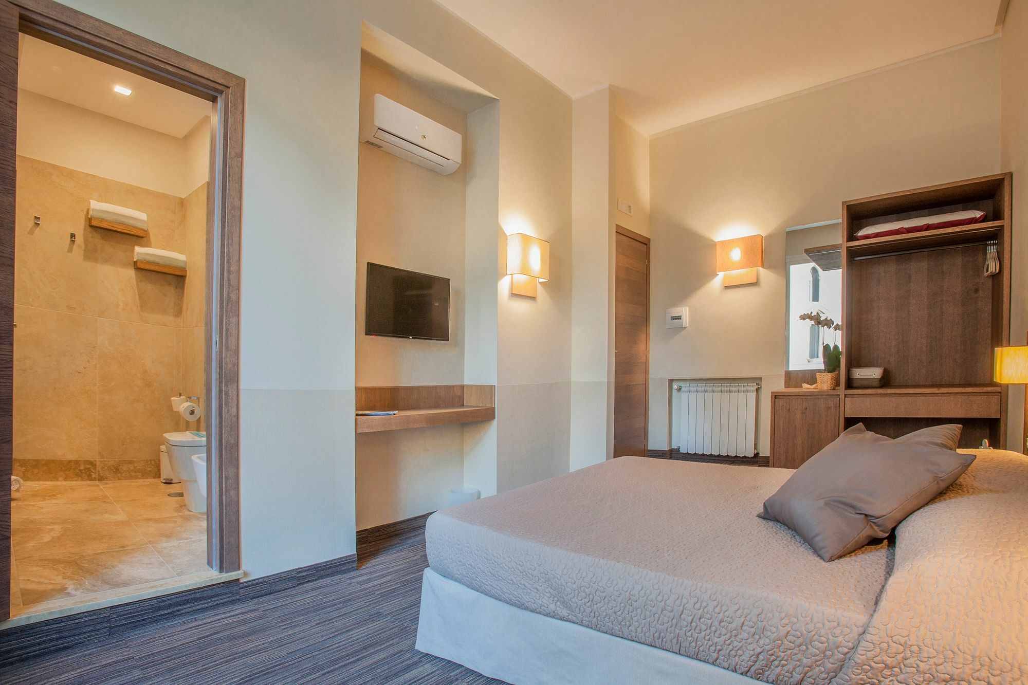 Dimora San Felice 3* Naples