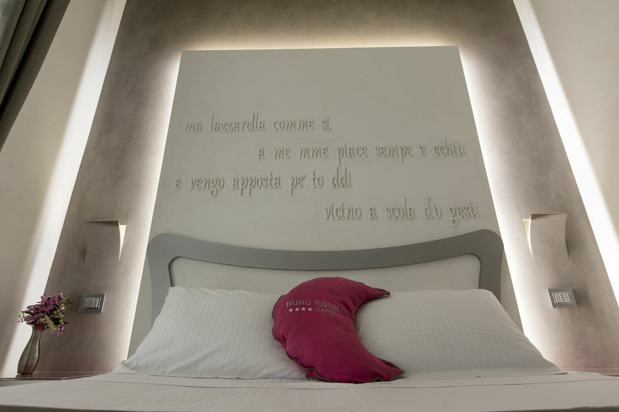 Nunu Hotel Naples