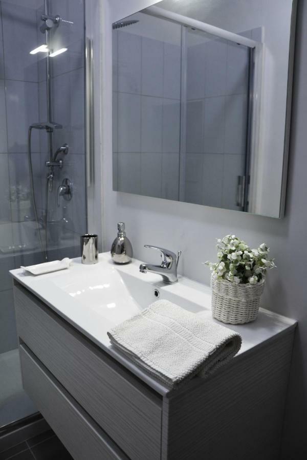 Altera Domus Bed & Breakfast