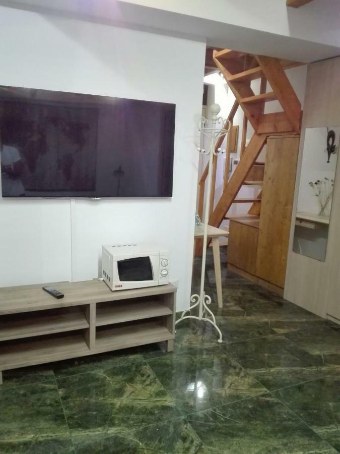 Beverello Apartment *