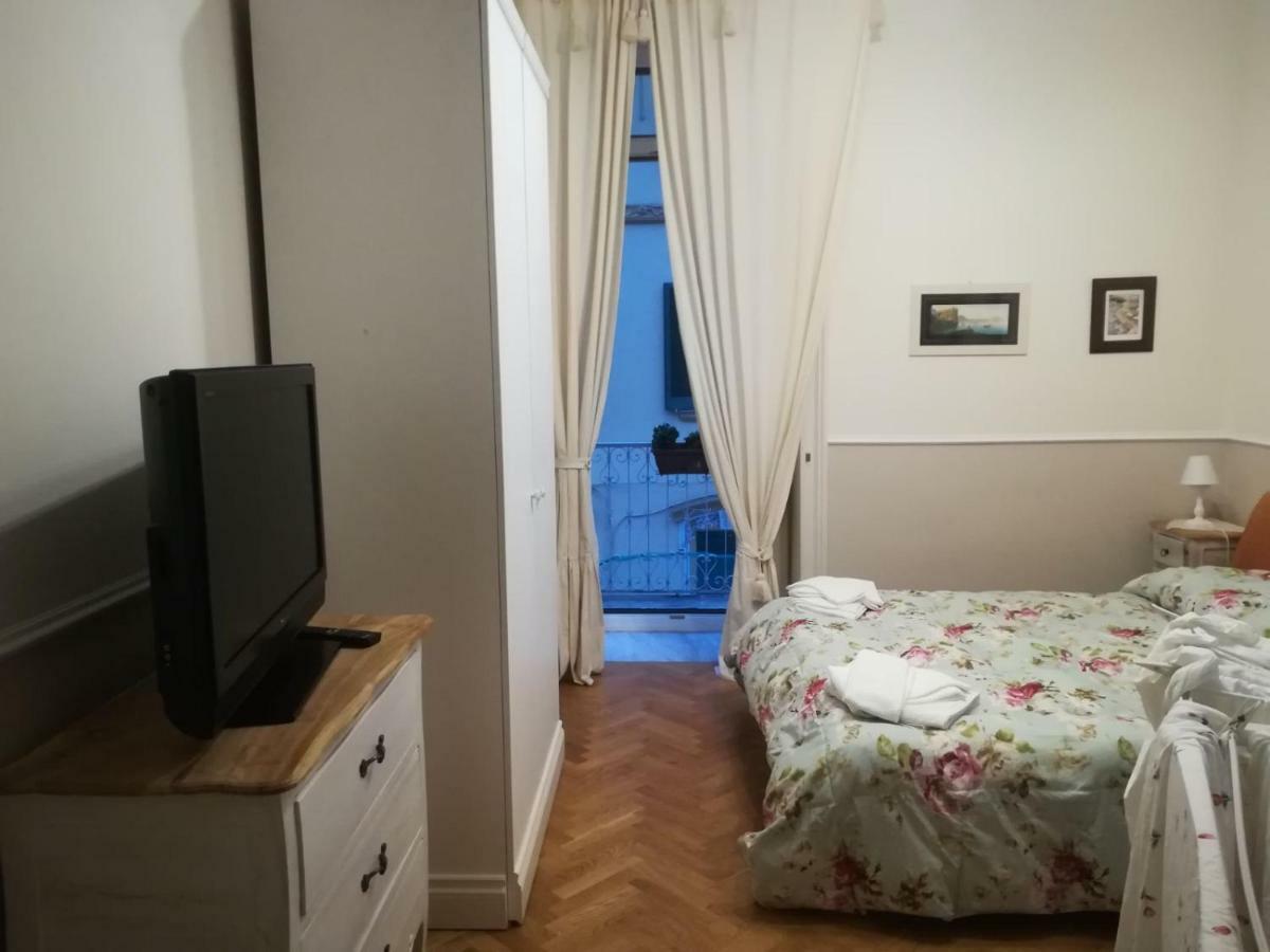 At Lettieri Bed & Breakfast Naples