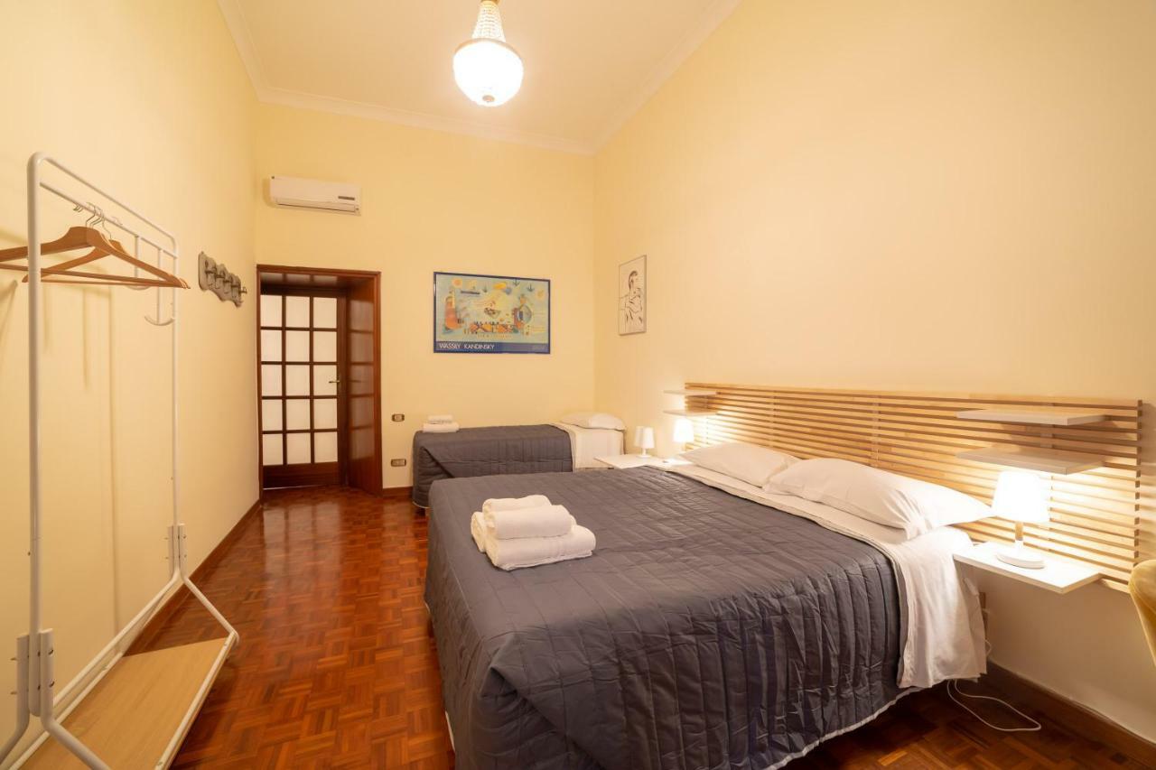Apartment The Dante By Houseinnaples Naples