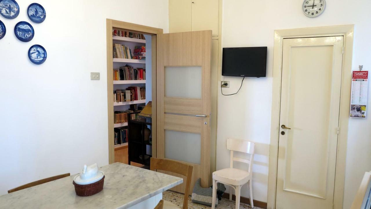 Spacious Panoramic - Half Way Center-vomero District * Naples