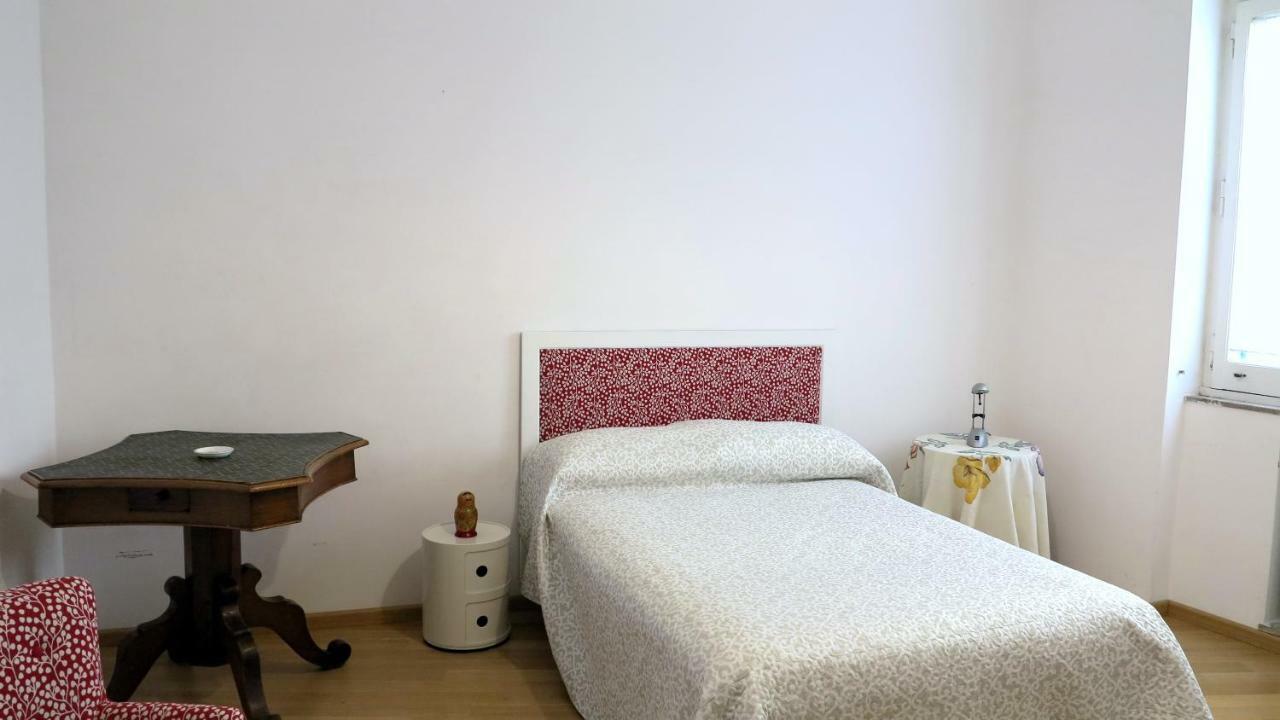 Spacious Panoramic - Half Way Center-vomero District Apartment