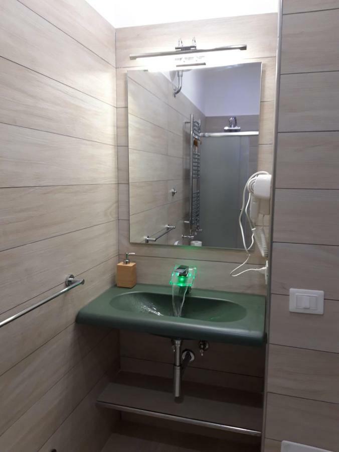 Centro Storico Maschio Angioino House Apartment *