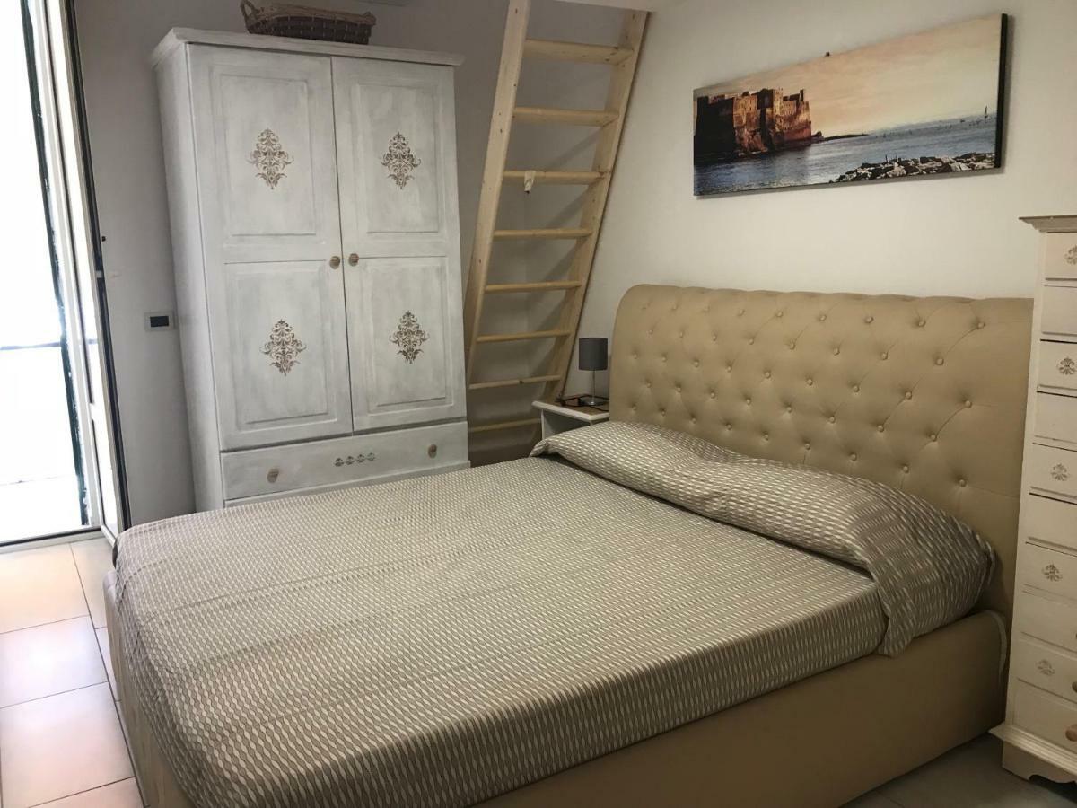 Apartment La Casa Di Hoby Naples