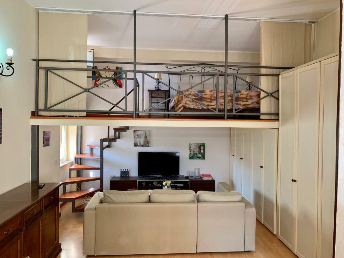 Di Sarno's Apartment *