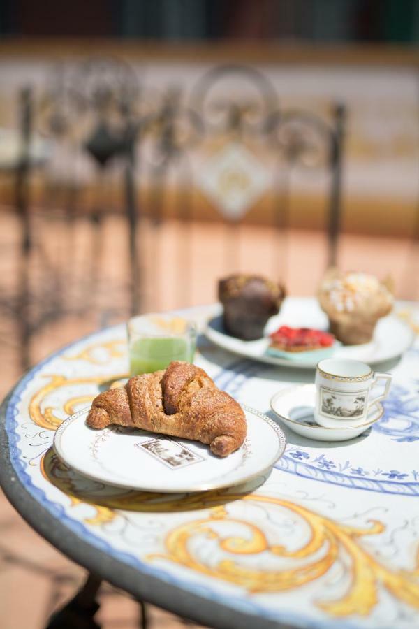 Palazzo Doria D'angri Bed & Breakfast *
