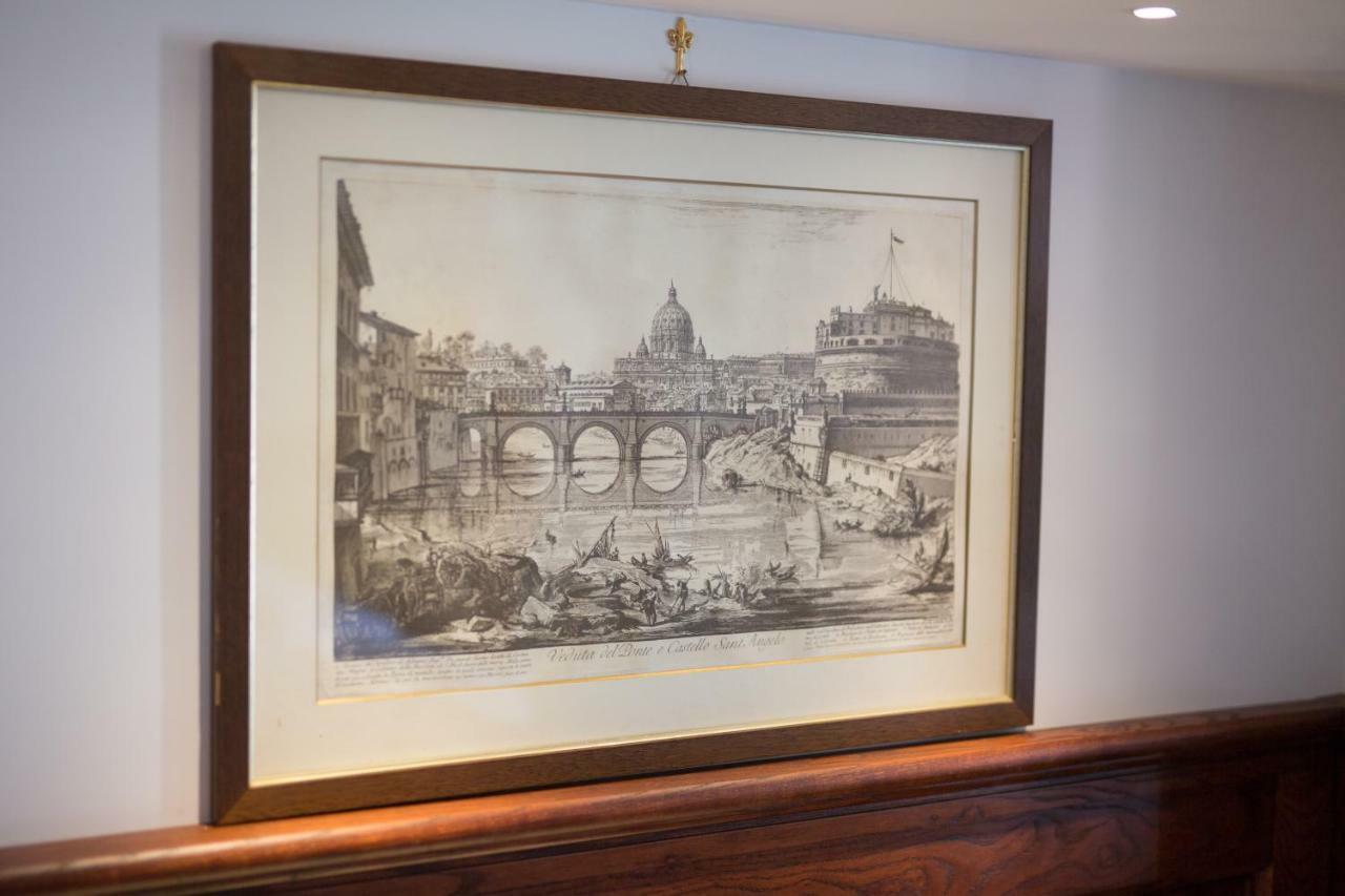 Palazzo Doria D'angri Bed & Breakfast Naples
