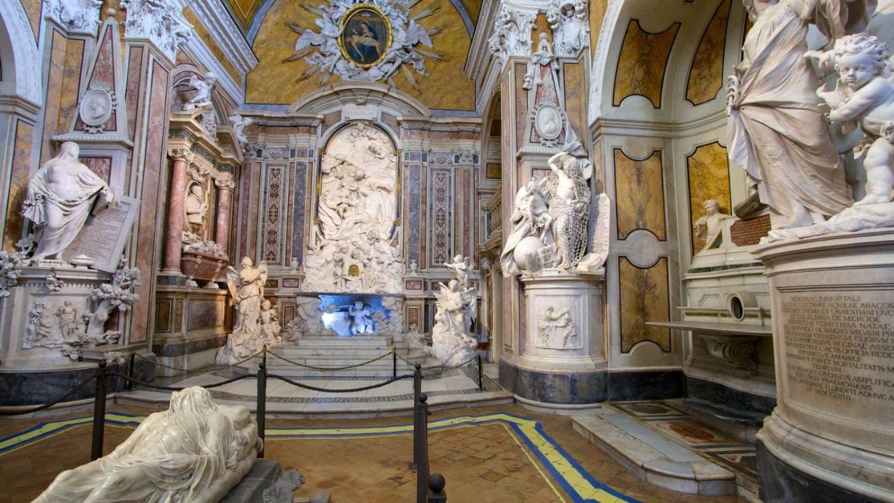 Luci Di S. Chiara Naples