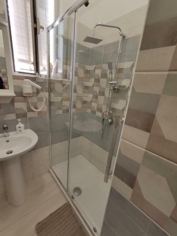 Domus San Biagio 14 2* Naples