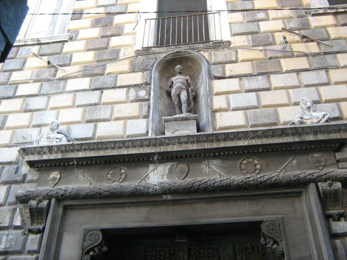 Guest house Palazzo Diomede Carafa #3 Naples