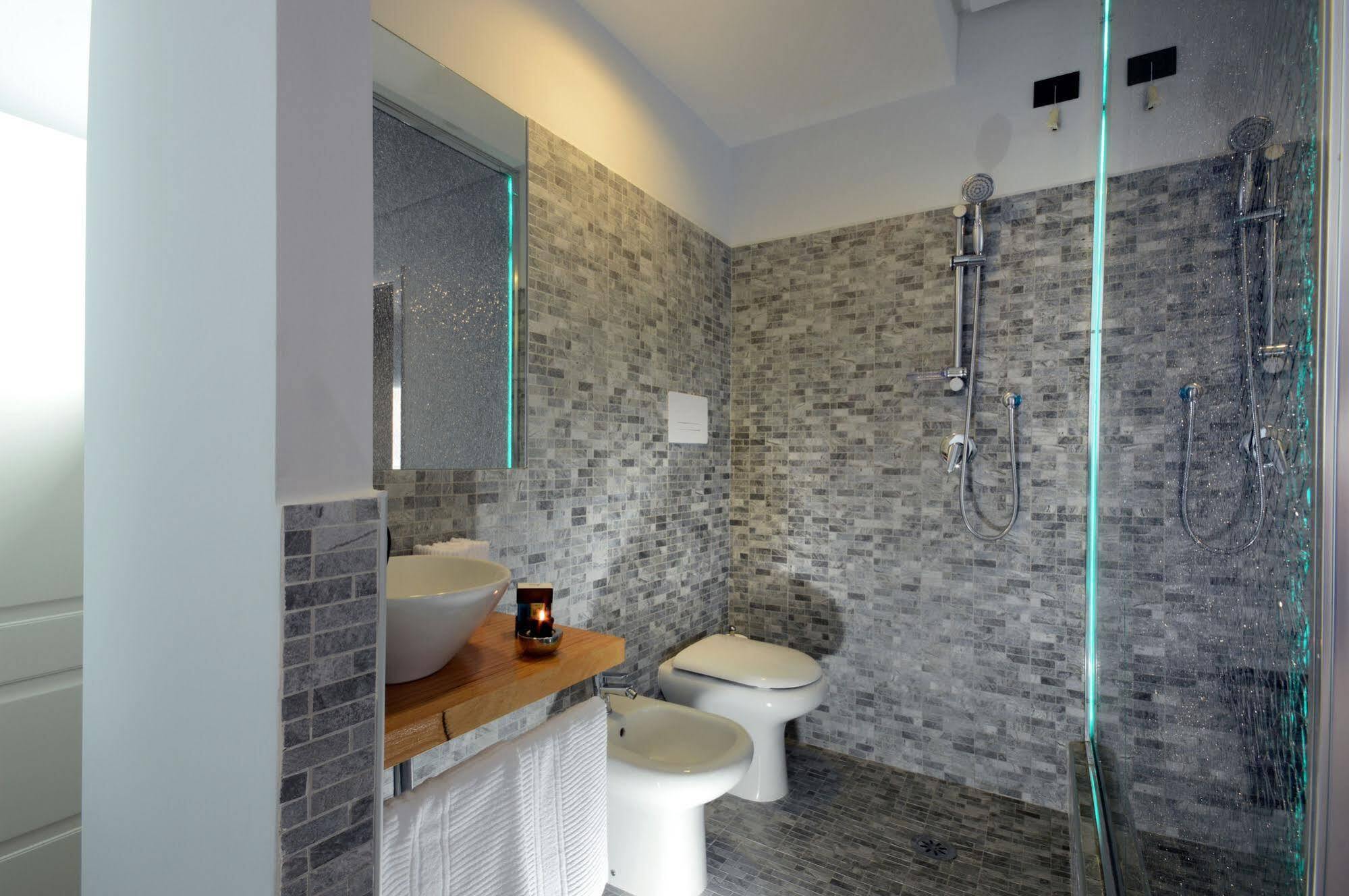 Barbarella Hotel 3*