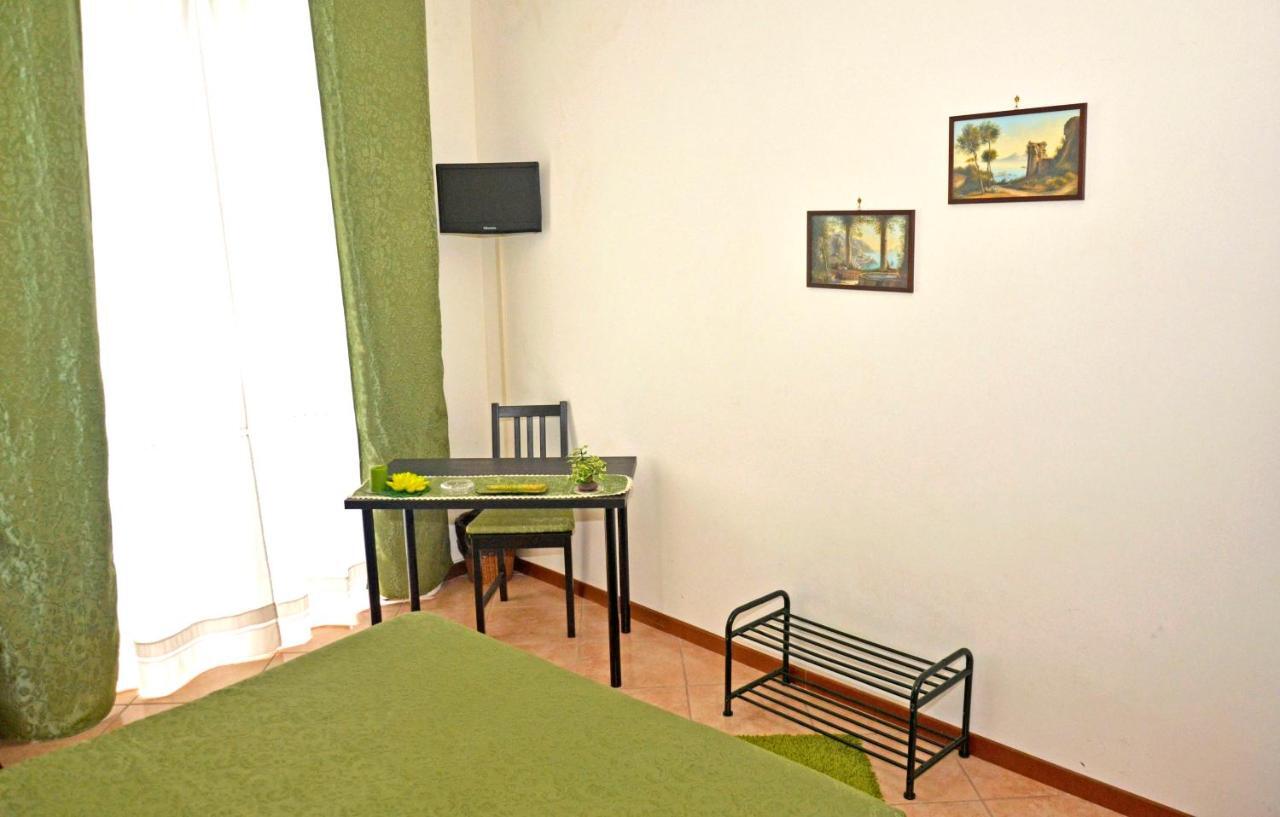 A Castel Capuano Naples