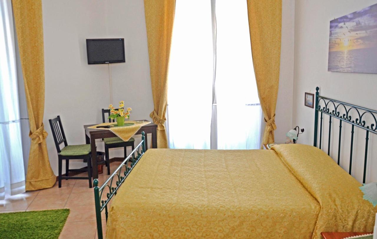 Bed & Breakfast A Castel Capuano 3*