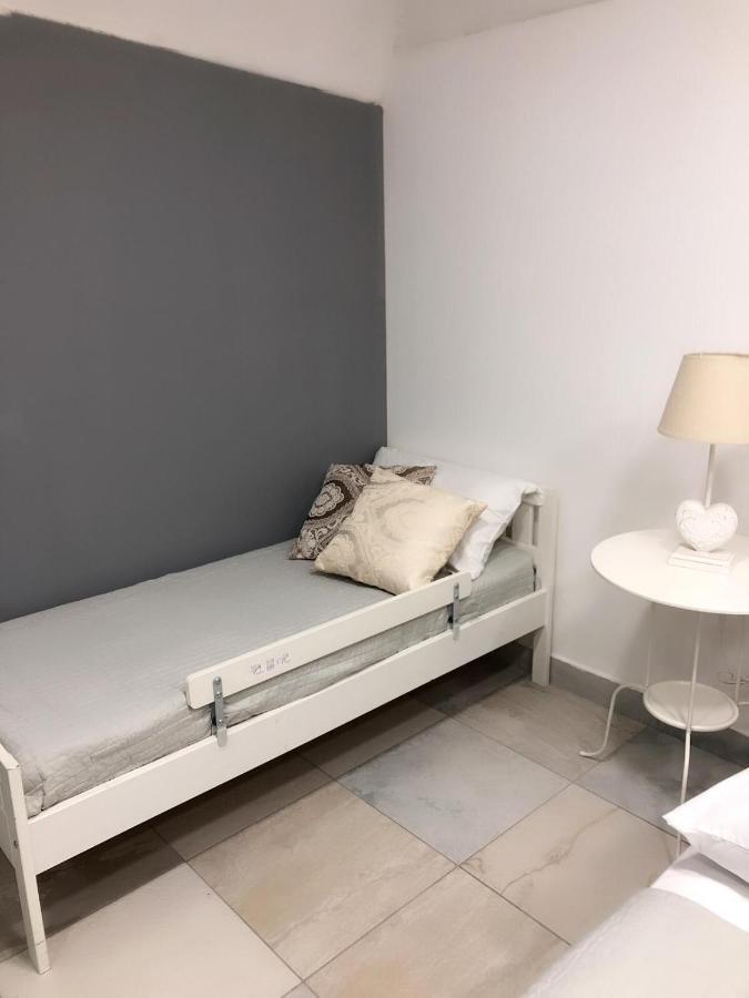 Graphite House Apartment Naples