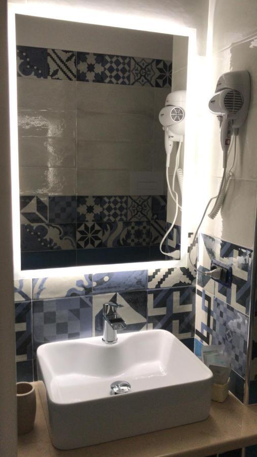 Base Plebiscito Bed & Breakfast *