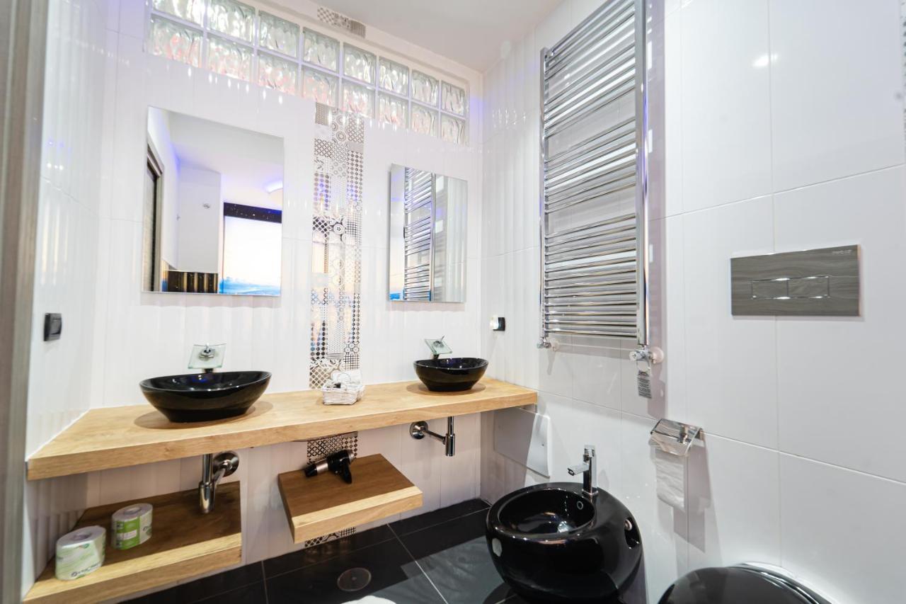 Al Campanile H Centro, By Clapa Group 3* Naples