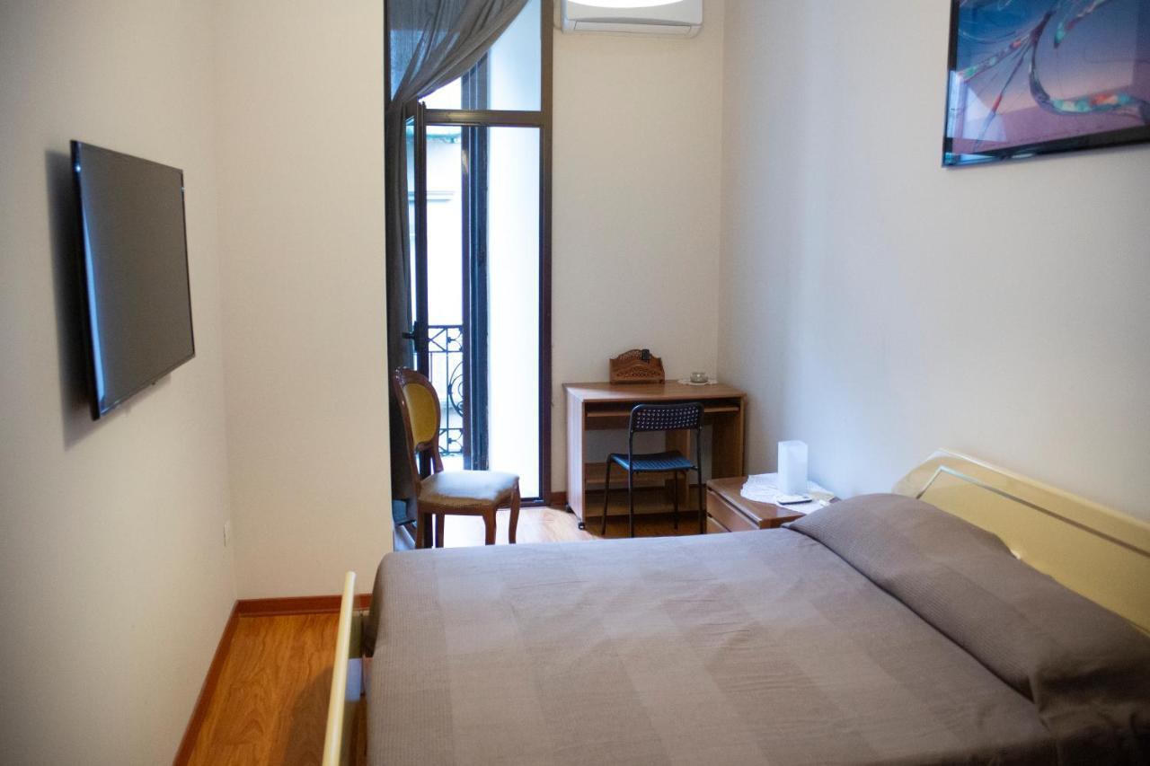 Bed & Breakfast Relax In Centro Naples