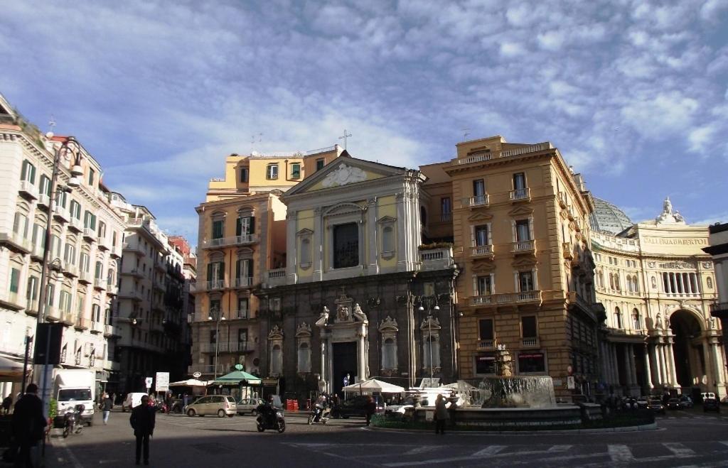 Base Plebiscito Naples