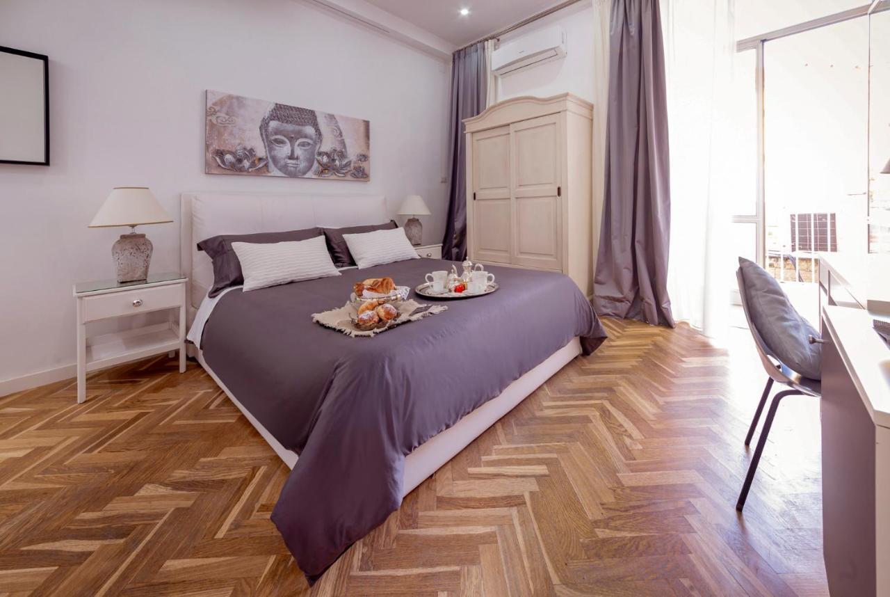 Palazzo Satriano Bed & Breakfast Naples