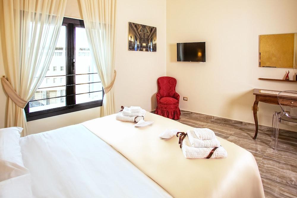 Neapolitantrips Hotel Naples