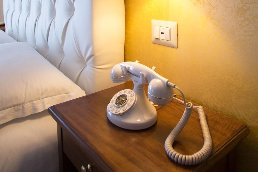 Hotel Neapolitantrips