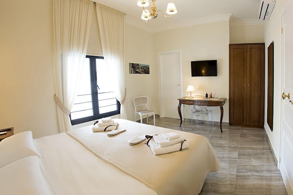 Neapolitantrips Hotel Naples