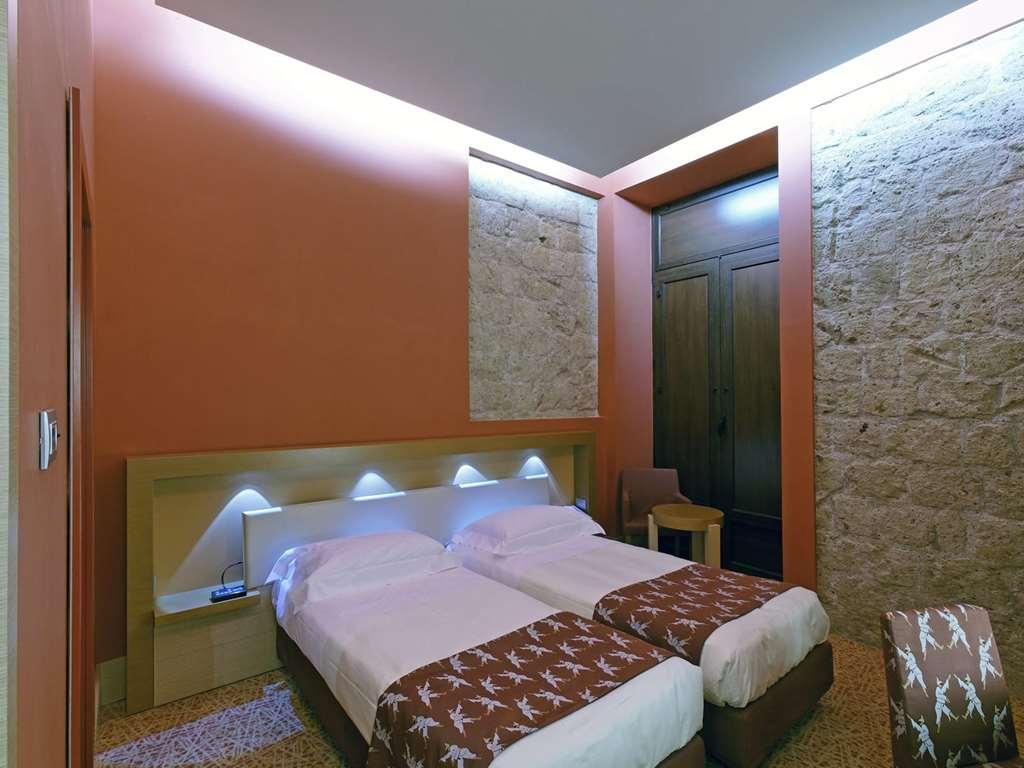 Una Hotels Napoli 4*