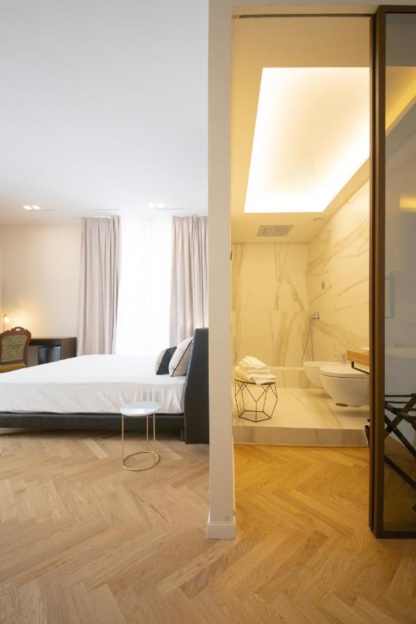 Bed & Breakfast Casa Vittoria - Santa Lucia 2*